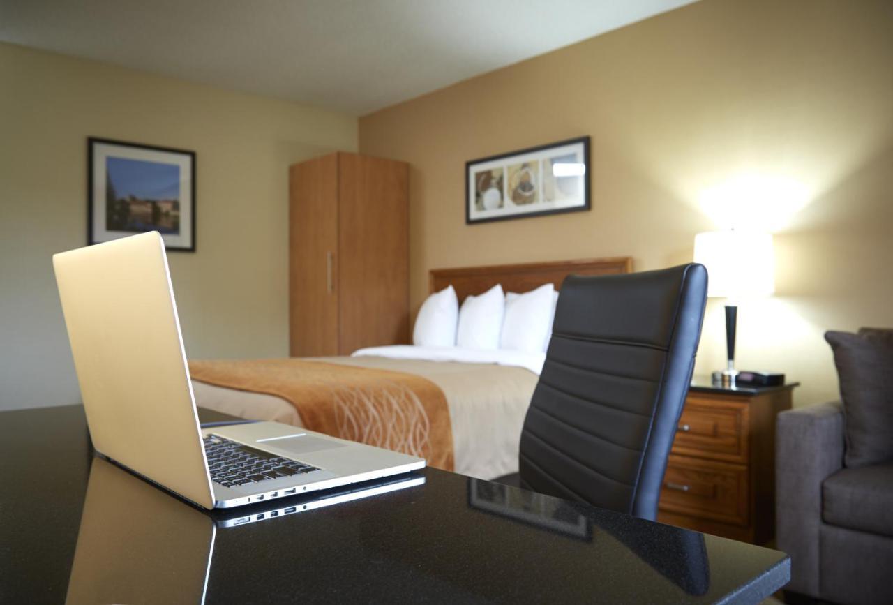 Comfort Inn Laval Kültér fotó