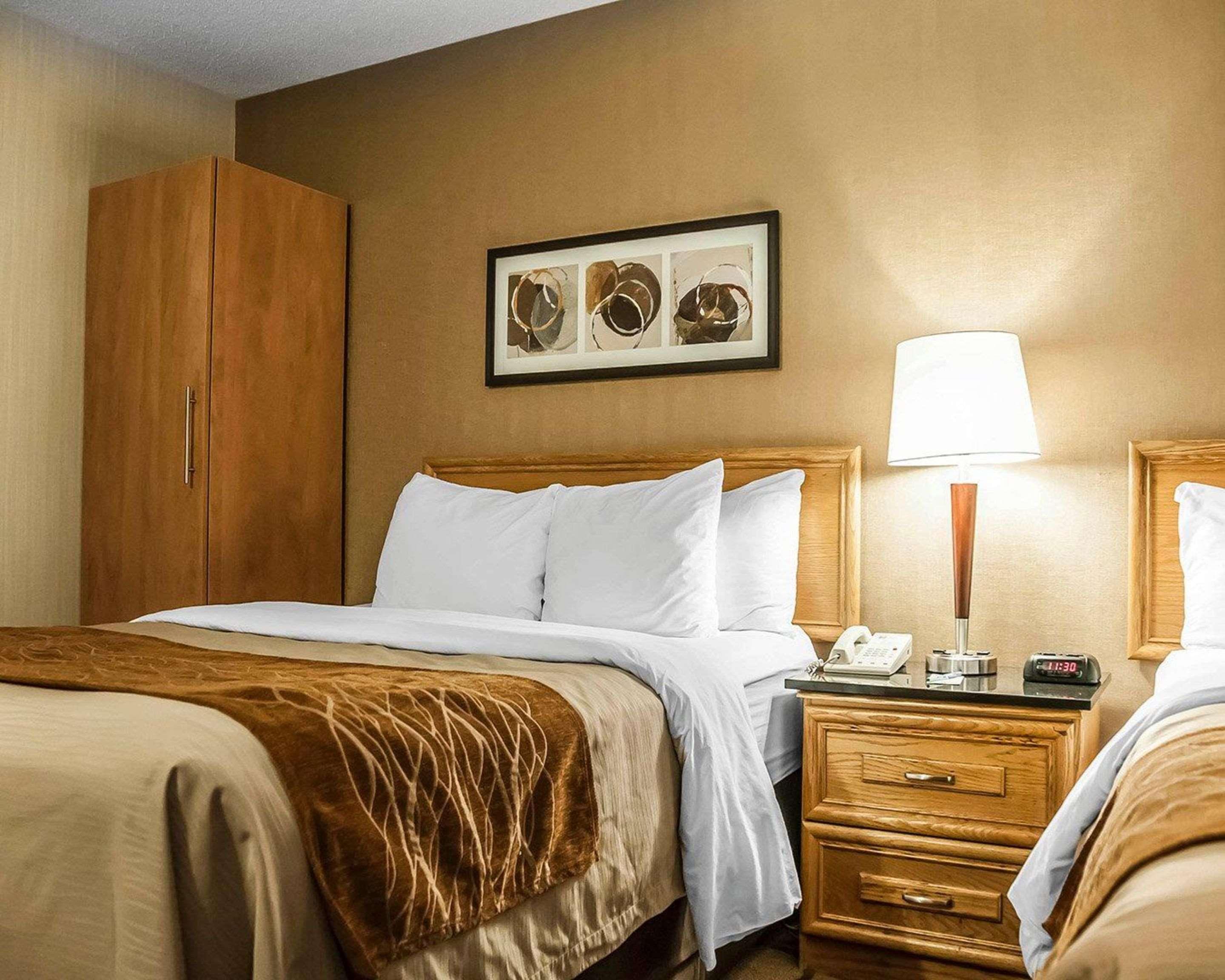Comfort Inn Laval Kültér fotó