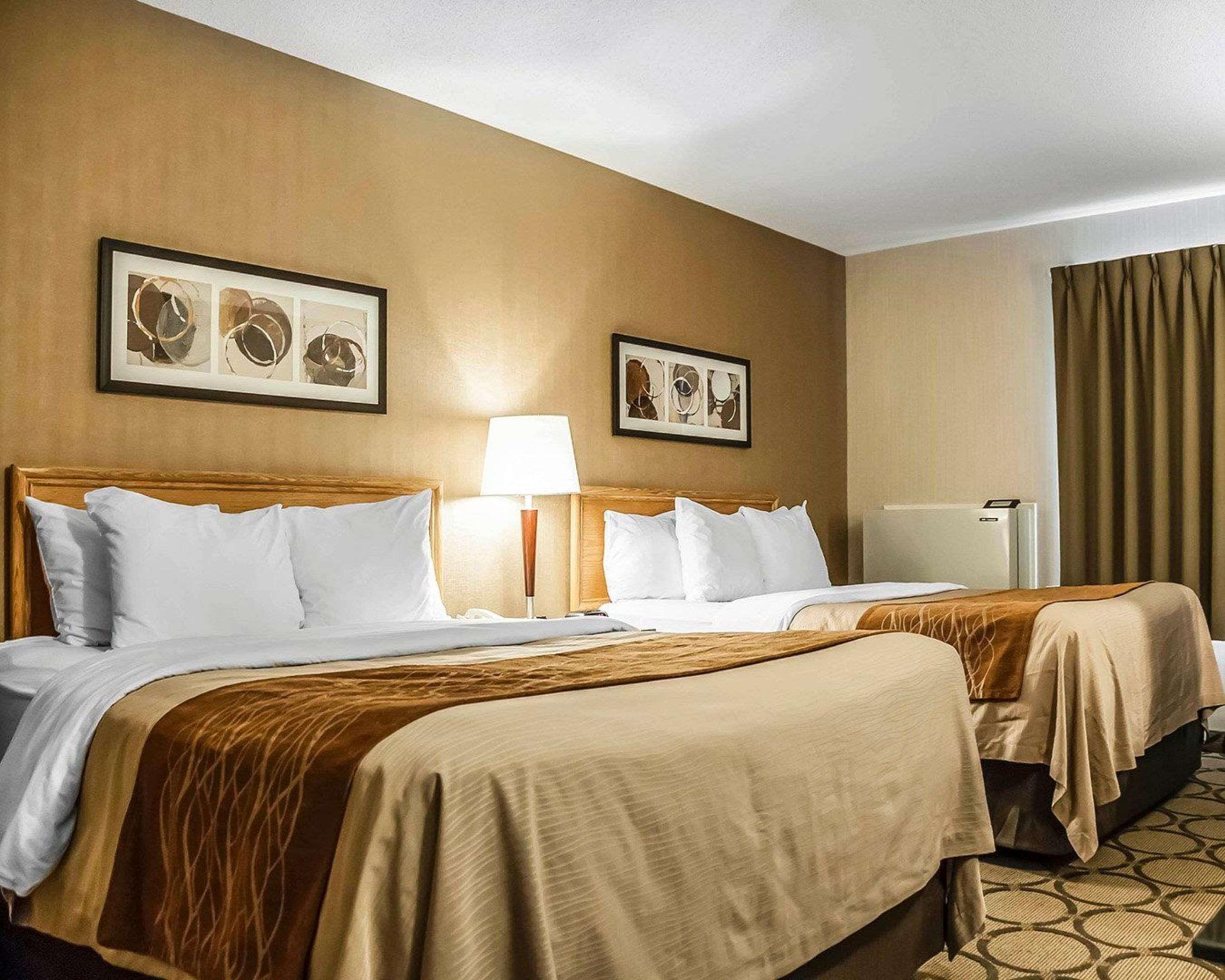 Comfort Inn Laval Kültér fotó