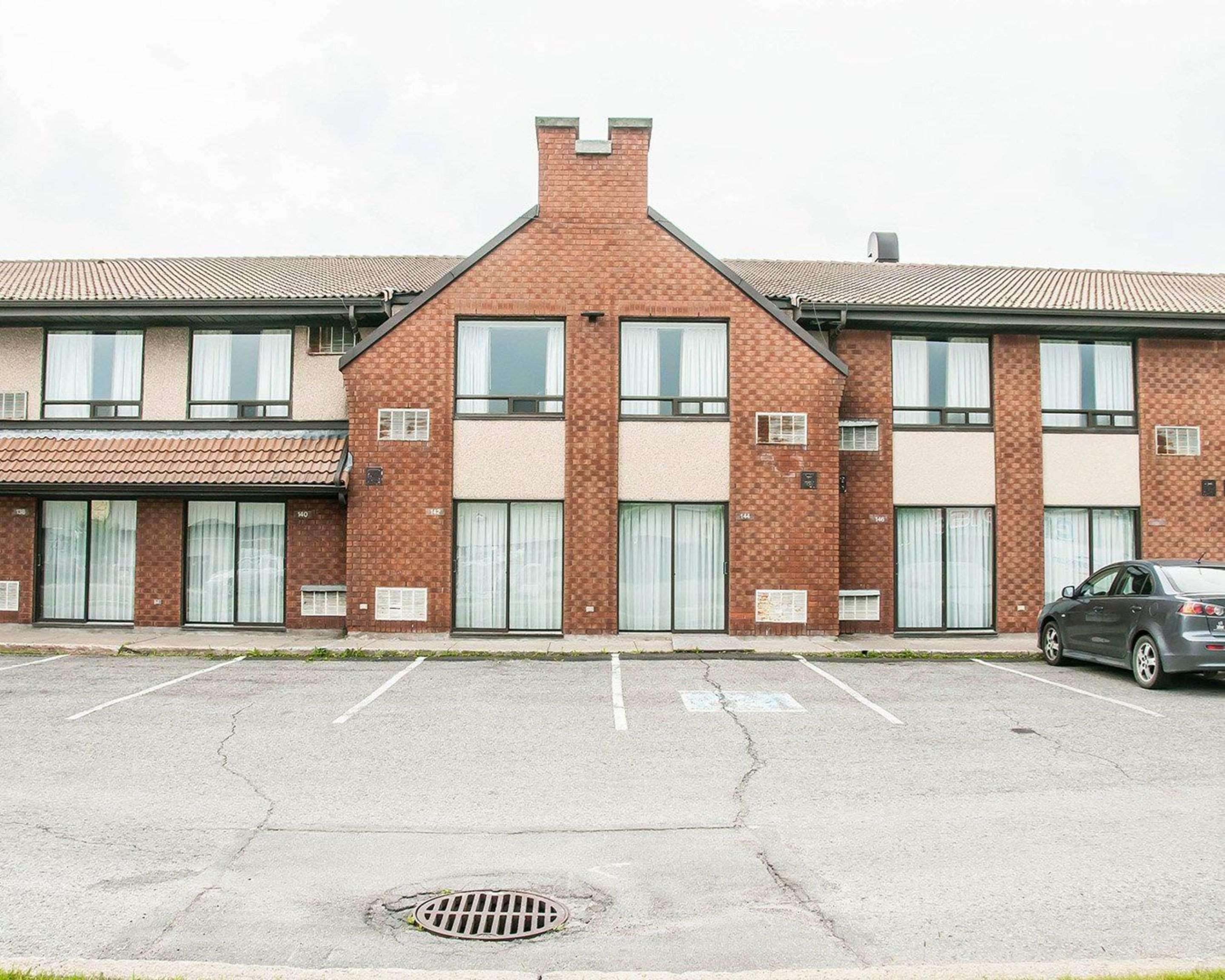 Comfort Inn Laval Kültér fotó
